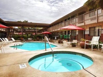 Western Shadow Hotel
