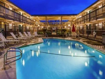 Hotel Western Shadow